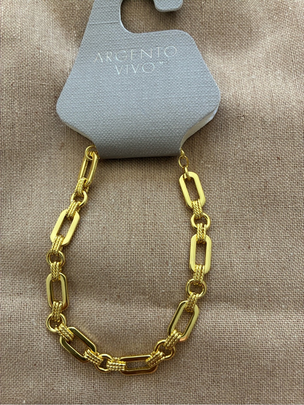 Vivo Gold-Tone Rectangular Link Necklace - Picture 3 of 5